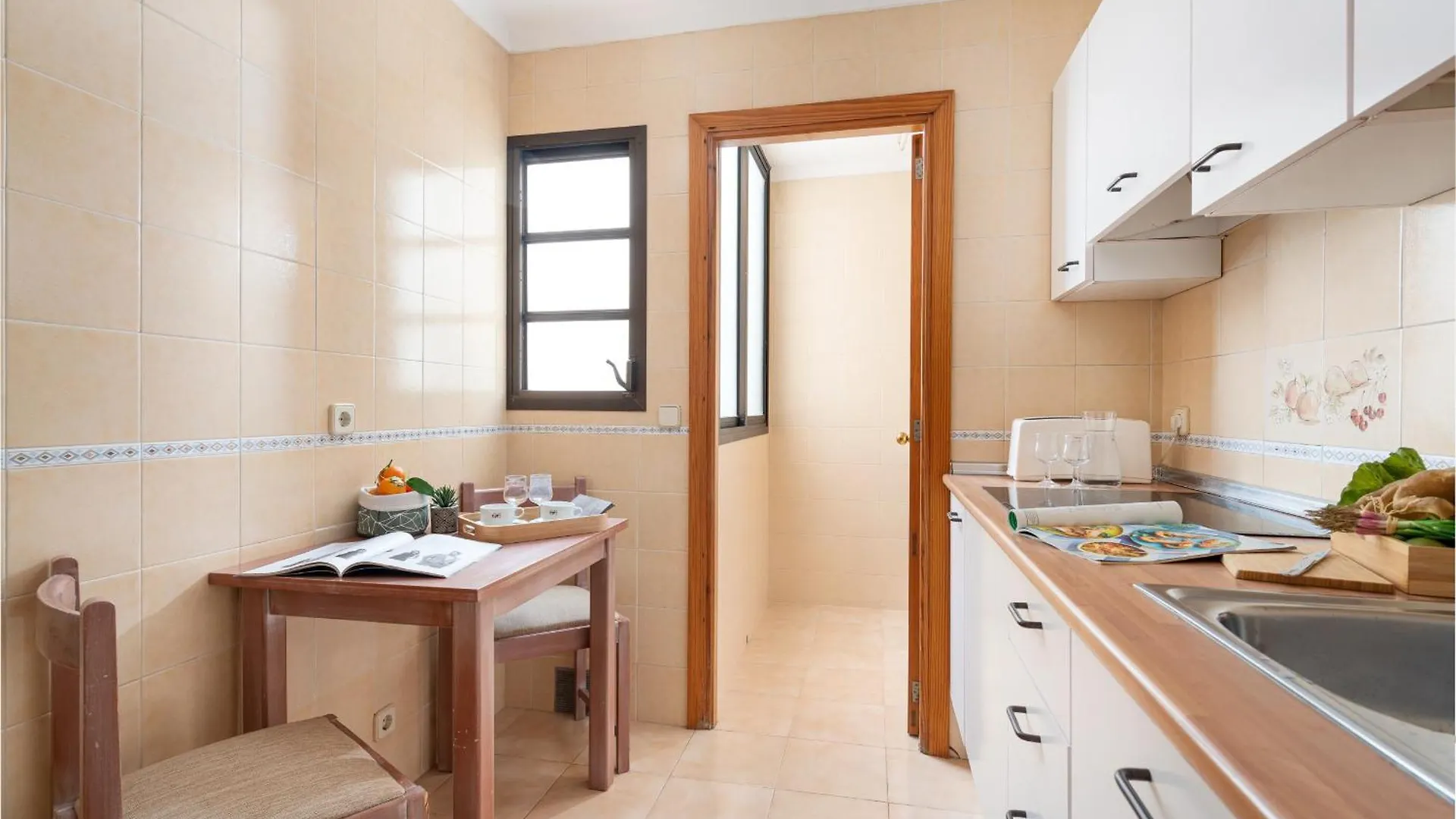Sunset 1 Room Apartment Carlos V Alcudia  İspanya